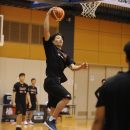 ダンクシュートに行く馬場 雄大選手(筑波大学 4年)