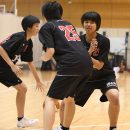 しっかりとスクリーンをセットする