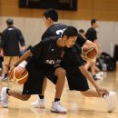 正しく、低い姿勢を保つ