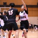 相手を背中を取るバックカット